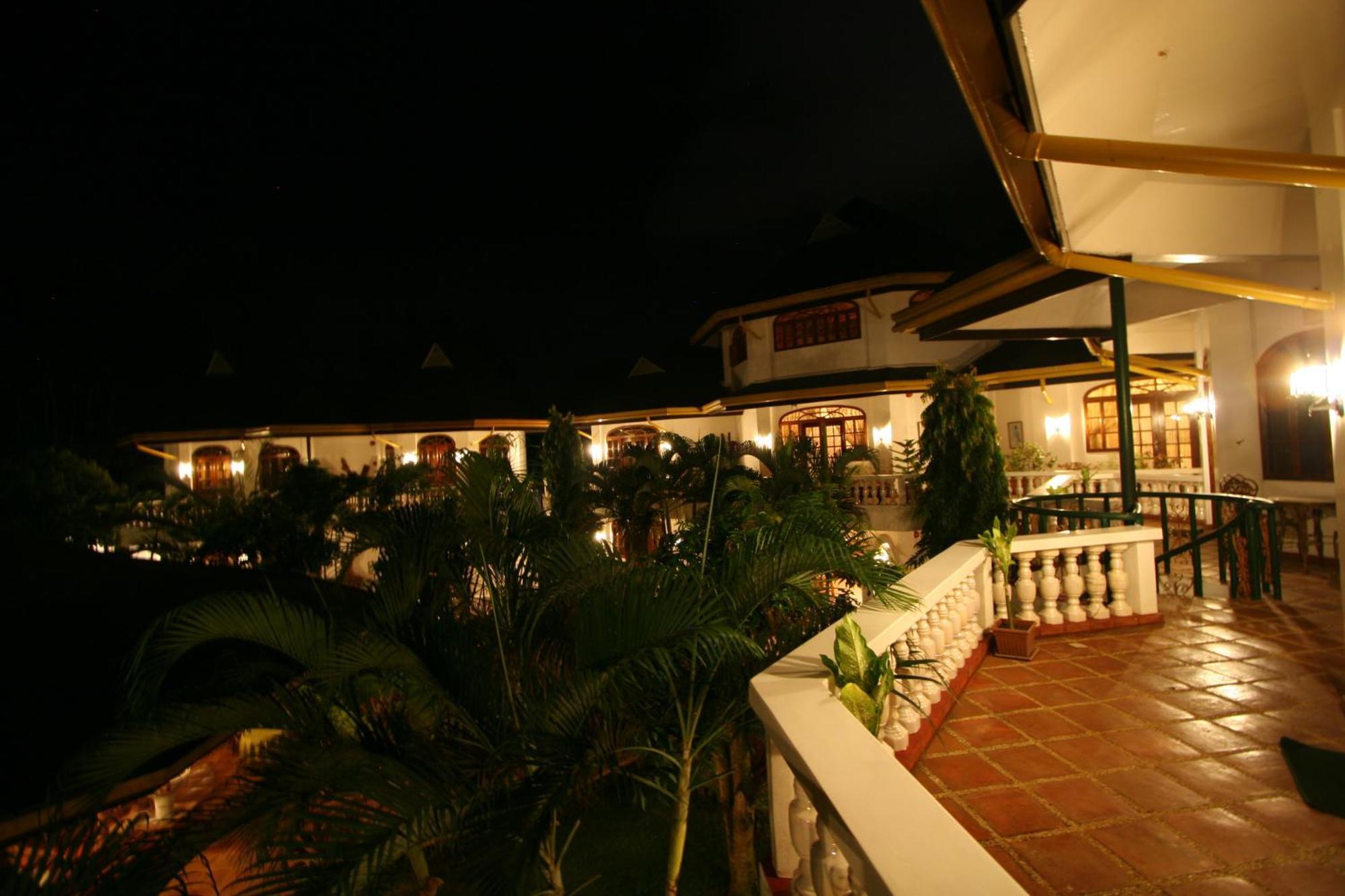 Dolce Vita Hotel Puerto Princesa Kültér fotó